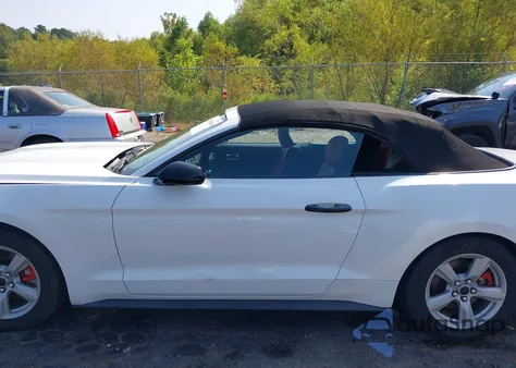 2016 Ford Mustang V6 из США, поврежденный, VIN 1FATP8EM0G5323969